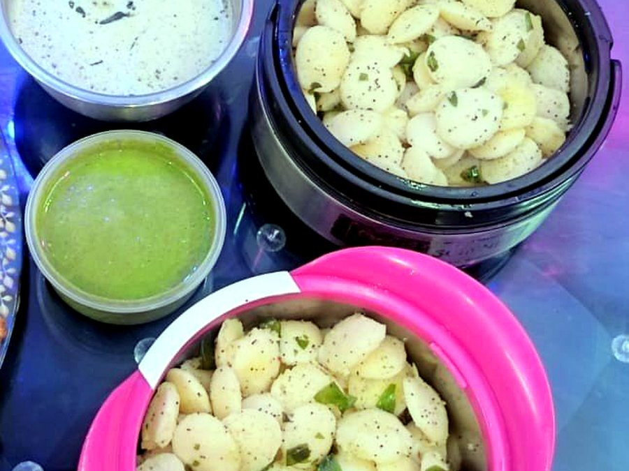 Mini Fried Idlis + Green Chutney